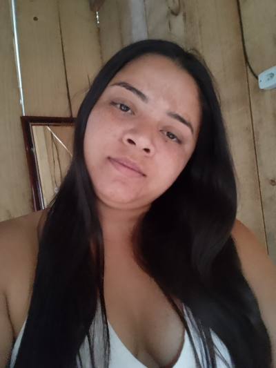 Jéssica 32 ans Curitiba  Brésil