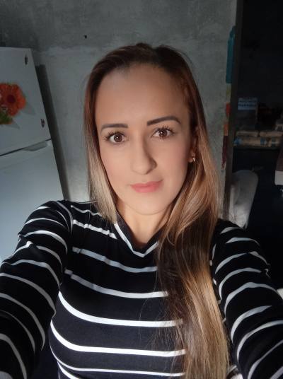 Franyeli 33 ans Caracas Venezuela