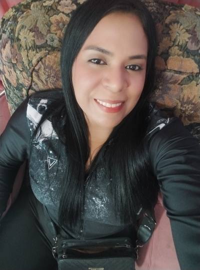 Carolay 34 ans Nassau  Bahamas