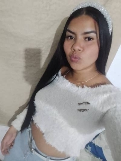 Nainleoskar 22 ans La Guaira  Andorre