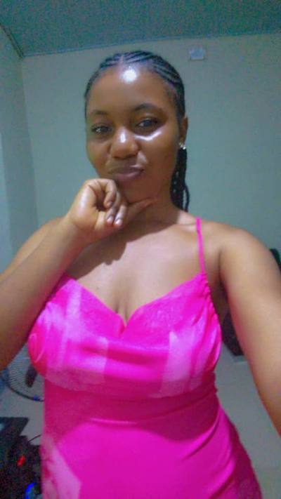 Ranaelle 26 ans Ewondo  Cameroun