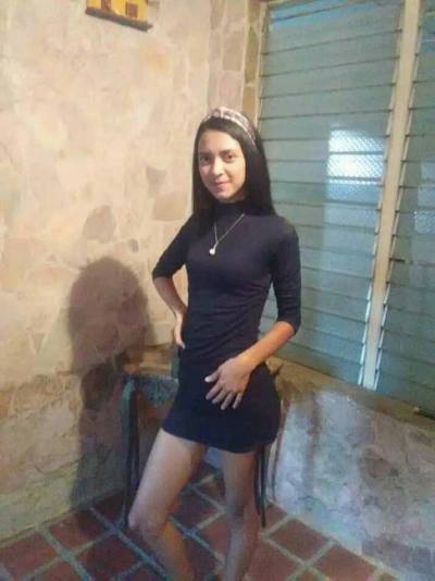 Mónica 20 años Lara Venezuela