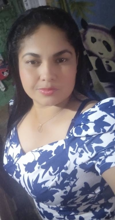 Rossy 33 años Bogotá  Colombia