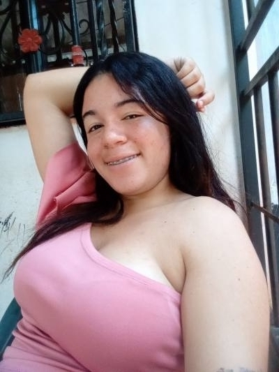 Vanessa 21 ans Bucaramanga  Colombie