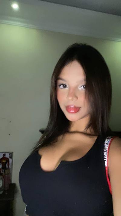 Patricia 19 years Maracay Venezuela