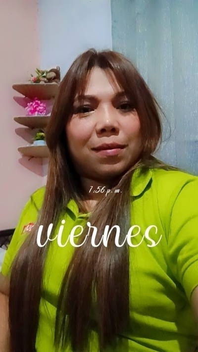 Lirianny 38 years Caracas Venezuela