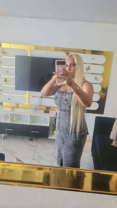 Silvia 36 ans Santiago  République dominicaine