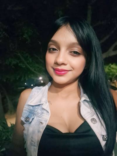 Madeleis 22 ans Cúcuta Colombie