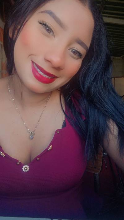 Adriana 24 ans Maracay  Venezuela