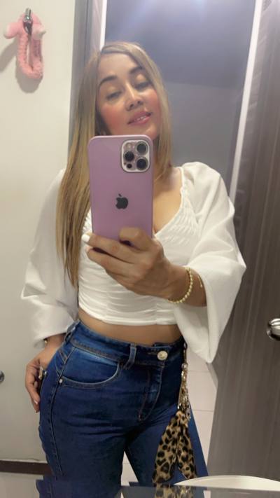 Andrea 29 ans Ibagué  Colombie