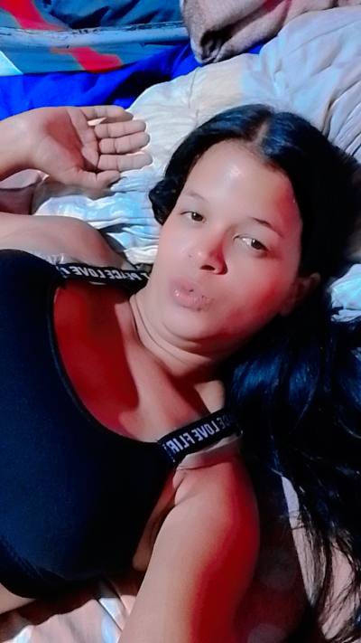 Yeselin 30 ans Valencia  Venezuela