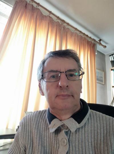 Alain 68 años Ivry Sur Seine Francia